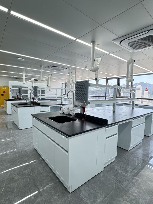 02双色拉手内嵌门